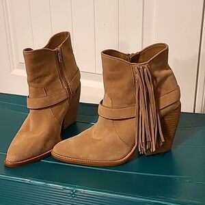 Gianni Bini ankle boots with fringe